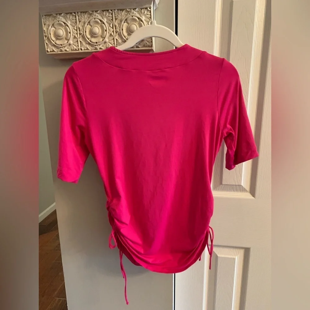 Lands' End women's XS 2-4 pink short sleeve v-neck rash guard swim shirt top